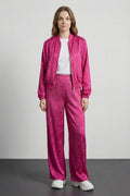 Fuchsia Lounge